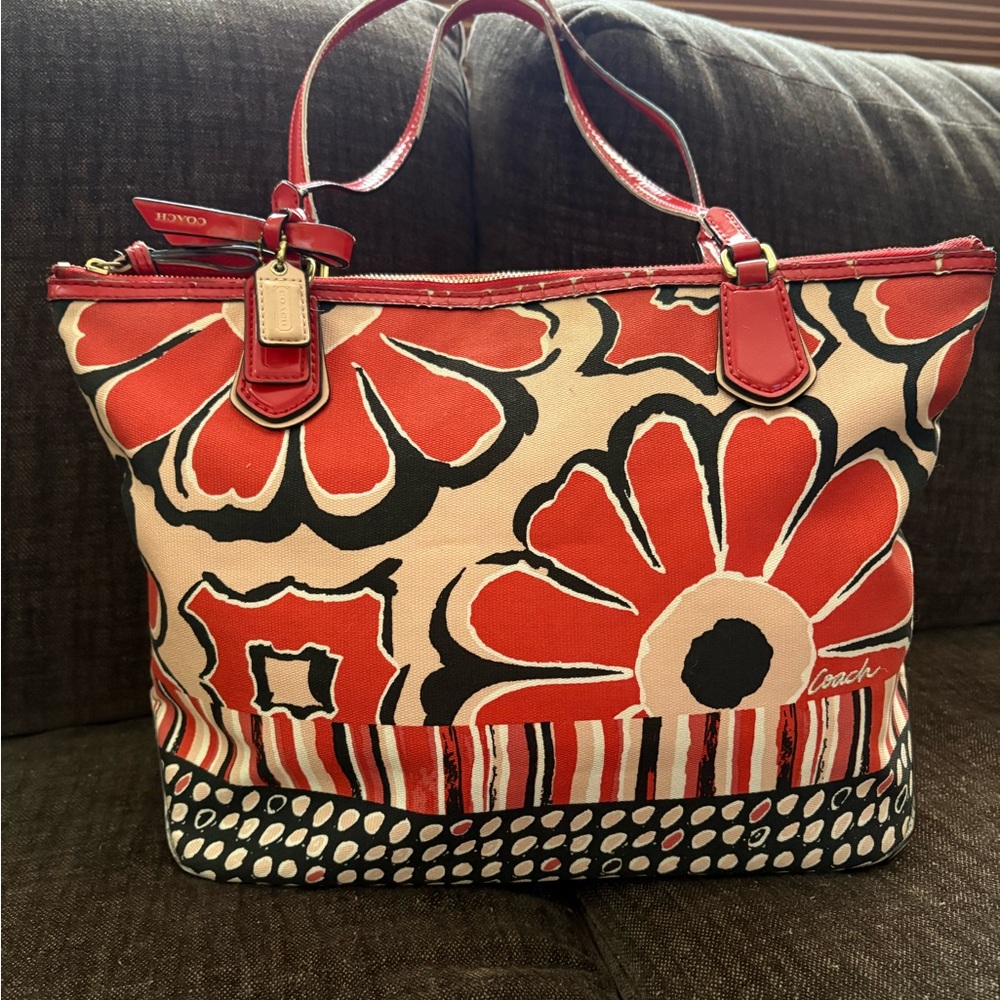 Coach Poppy Floral Canvas Tote Bag • Red & Cream • Y2K Vintage Vibes